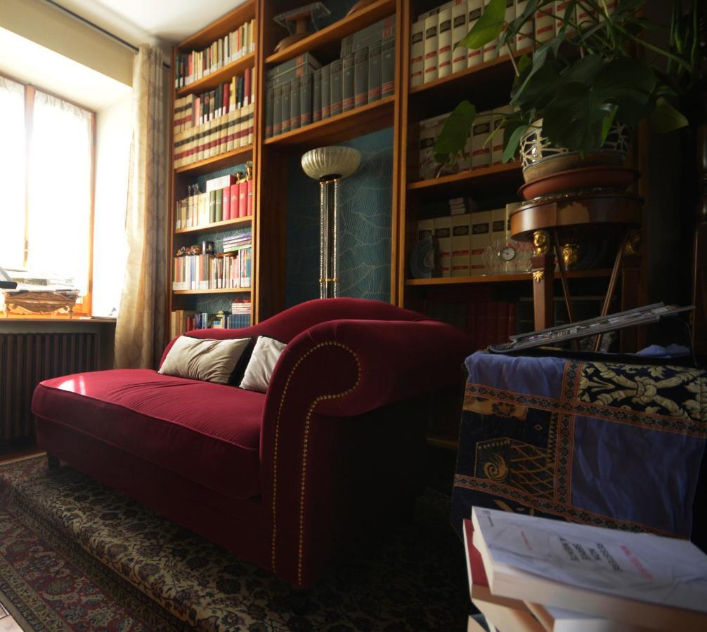Villa Marisa Pavia Bagian luar foto