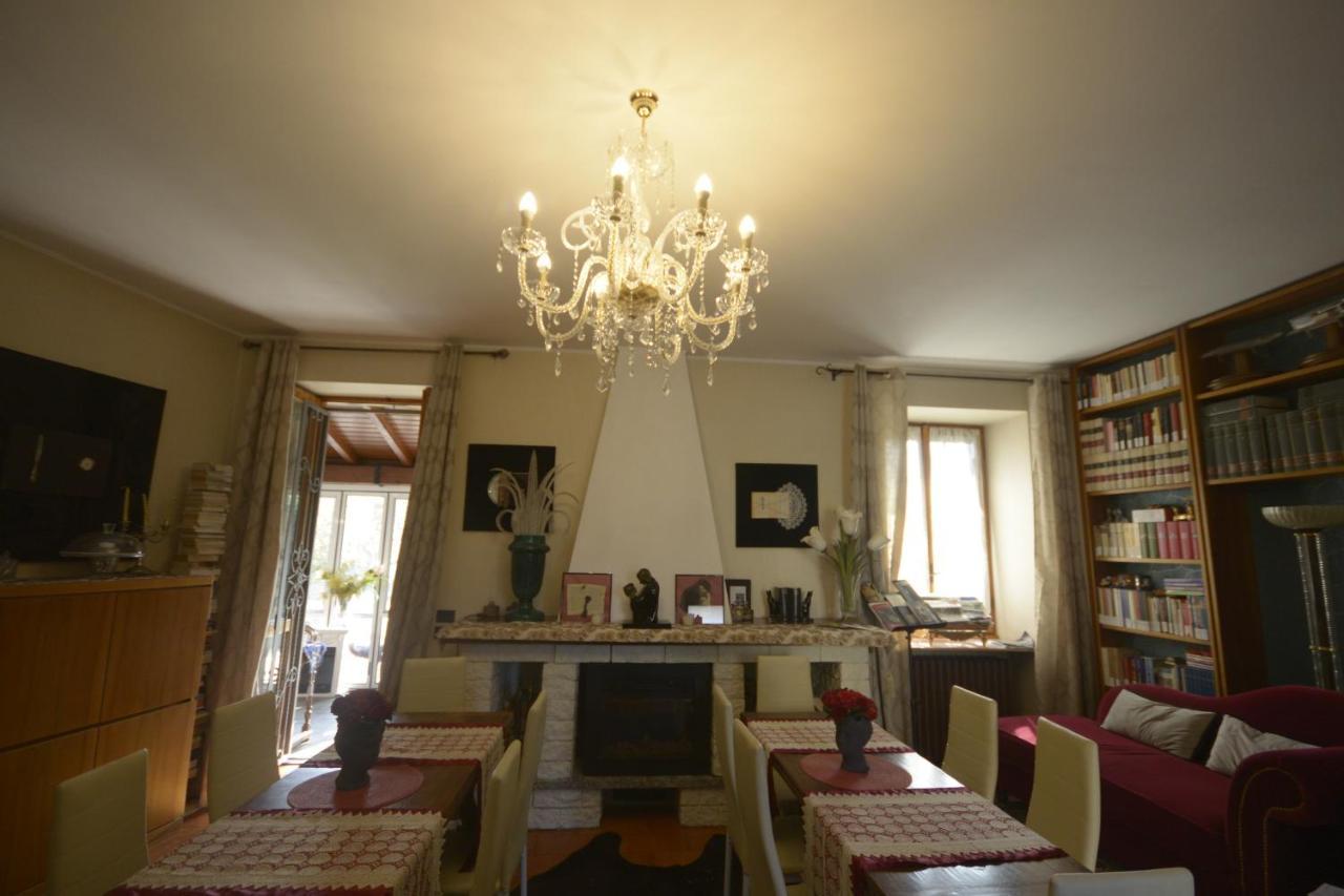 Villa Marisa Pavia Bagian luar foto