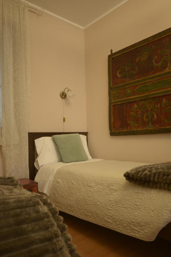 Villa Marisa Pavia Bagian luar foto