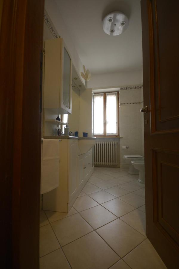 Villa Marisa Pavia Bagian luar foto