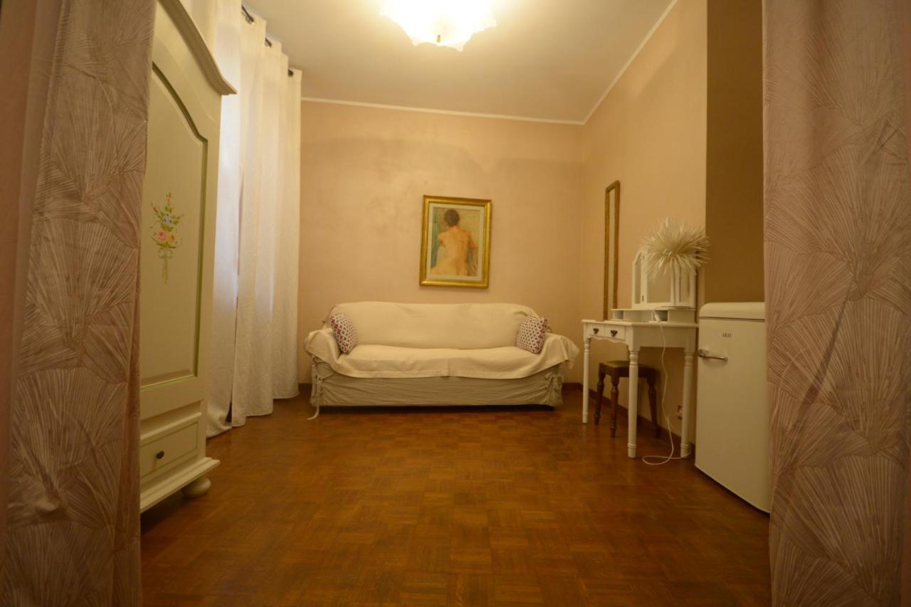 Villa Marisa Pavia Bagian luar foto