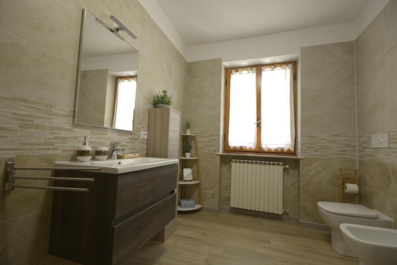 Villa Marisa Pavia Bagian luar foto
