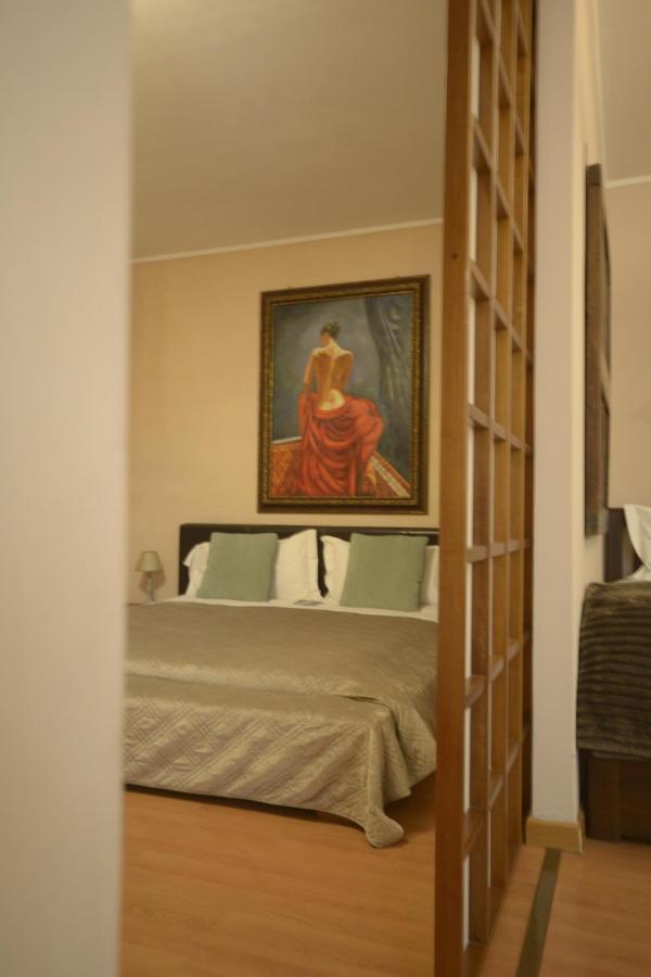 Villa Marisa Pavia Bagian luar foto