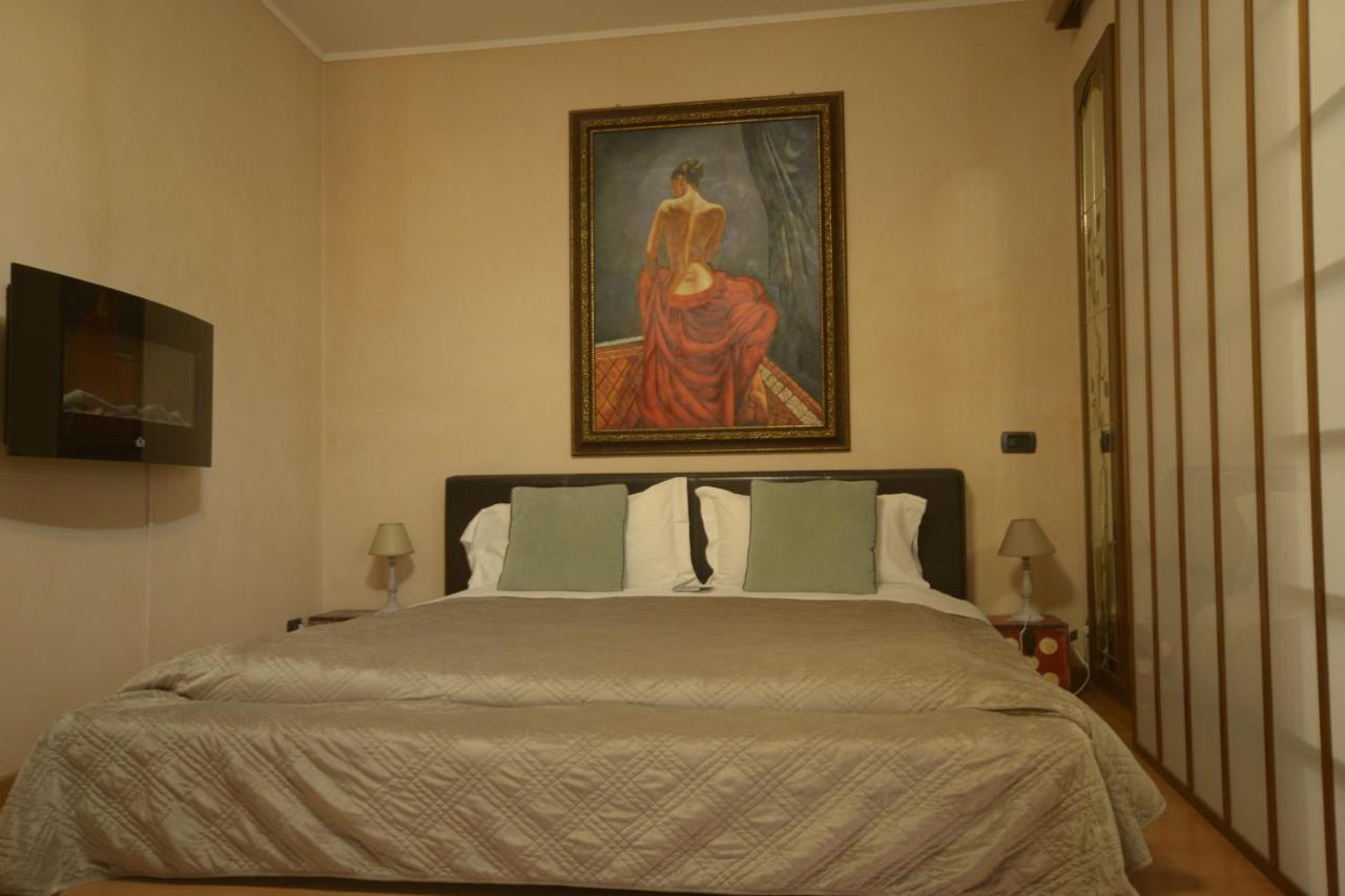 Villa Marisa Pavia Bagian luar foto